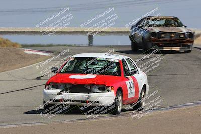 media/Oct-01-2023-24 Hours of Lemons (Sun) [[82277b781d]]/1045am (Outside Grapevine)/